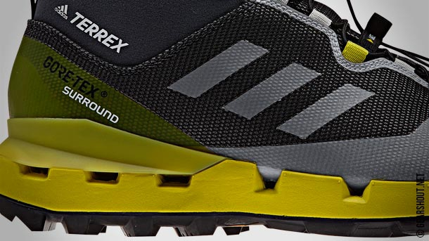 Adidas выпустит в 2017 году хайкинговые ботинки с технологией Gore-Tex Surroun