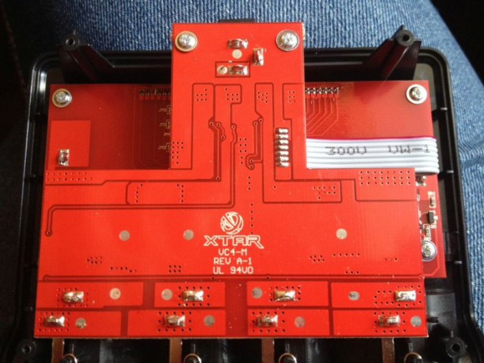 Зарядка XTAR VC4 для Li-ion и Ni-MH аккумуляторов